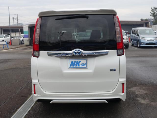 ノア ハイブリッドＧ　ＴＲＤエアロ　アルパインナビ　フリップダウンモニター　両側パワースライドドア　シートヒーター　バックカメラ　Ｂｌｕｅｔｏｏｔｈ　ナビ連動ＥＴＣ　クルーズコントロール　ＬＥＤヘッドライト　フォグランプ（3枚目）