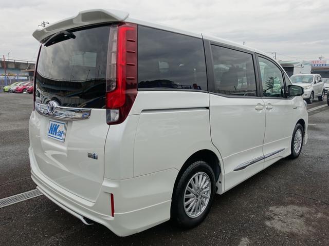 ノア ハイブリッドＧ　ＴＲＤエアロ　アルパインナビ　フリップダウンモニター　両側パワースライドドア　シートヒーター　バックカメラ　Ｂｌｕｅｔｏｏｔｈ　ナビ連動ＥＴＣ　クルーズコントロール　ＬＥＤヘッドライト　フォグランプ（8枚目）
