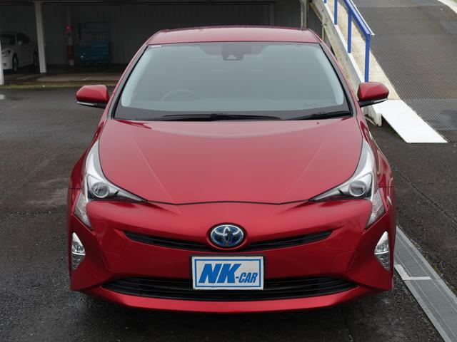 プリウス Ｓツーリングセレクション　本革シート　純正メモリーナビ　バックカメラ　フルセグ　Ｂｌｕｅｔｏｏｔｈ　ナビ連動ＥＴＣ　シートヒーター　クルーズコントロール　ステアリングリモコン　スマートキー　ＬＥＤヘッドライト　オートライト（2枚目）