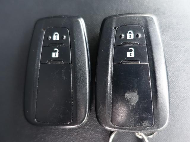 プリウス Ｓツーリングセレクション　本革シート　純正メモリーナビ　バックカメラ　フルセグ　Ｂｌｕｅｔｏｏｔｈ　ナビ連動ＥＴＣ　シートヒーター　クルーズコントロール　ステアリングリモコン　スマートキー　ＬＥＤヘッドライト　オートライト（21枚目）