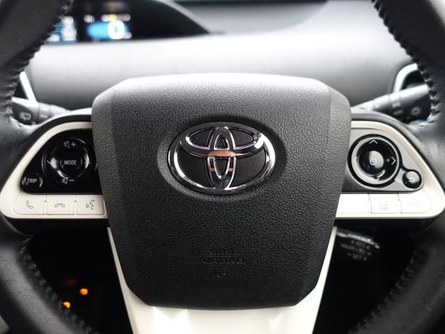 プリウス Ｓツーリングセレクション　本革シート　純正メモリーナビ　バックカメラ　フルセグ　Ｂｌｕｅｔｏｏｔｈ　ナビ連動ＥＴＣ　シートヒーター　クルーズコントロール　ステアリングリモコン　スマートキー　ＬＥＤヘッドライト　オートライト（23枚目）