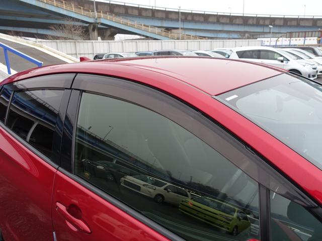 プリウス Ｓツーリングセレクション　本革シート　純正メモリーナビ　バックカメラ　フルセグ　Ｂｌｕｅｔｏｏｔｈ　ナビ連動ＥＴＣ　シートヒーター　クルーズコントロール　ステアリングリモコン　スマートキー　ＬＥＤヘッドライト　オートライト（29枚目）