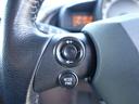 ステアリングリモコン付きです。ハンドルから手を離さなくても音量・選局など操作できます。