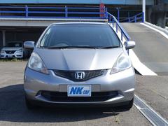 広い敷地に普通車・軽自動車・商用車合わせて総在庫車両３００台以上あります！高級車からお手頃価格車両まで幅広く販売しております。支払総額２０万円からご用意しています。是非一度お問い合わせください。 2