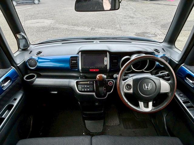 Ｎ－ＢＯＸ ２トーンカラースタイル　Ｇ　ＳＳパッケージ　両側電動スライド　ナビ　バックカメラ　ＥＴＣ（10枚目）