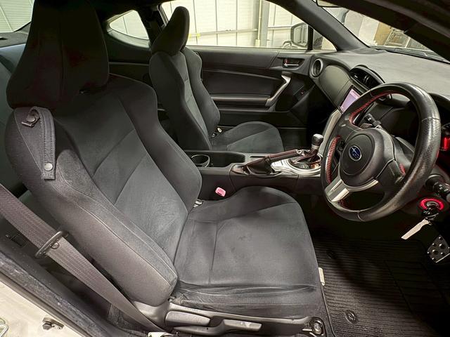 BRZ R STiスポイラー STiタワーバー 純正トランクスポイラー ナビ バックカメラ ETC パドルシフト 純正アルミ(3枚目)