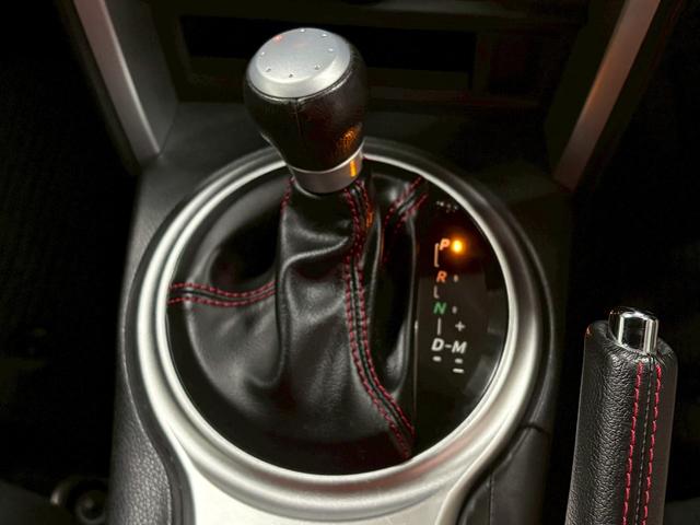 BRZ R STiスポイラー STiタワーバー 純正トランクスポイラー ナビ バックカメラ ETC パドルシフト 純正アルミ(5枚目)