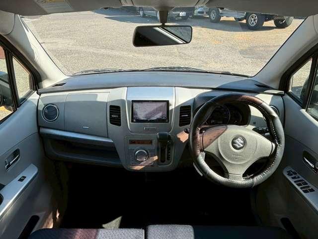 ワゴンＲ ＦＸリミテッド　社外ナビ　プッシュスタート　純正アルミ（6枚目）