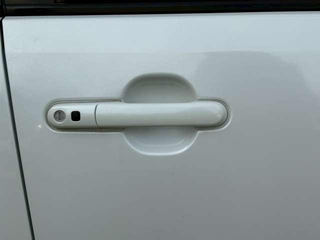 ワゴンＲ ＦＸリミテッド　社外ナビ　プッシュスタート　純正アルミ（18枚目）