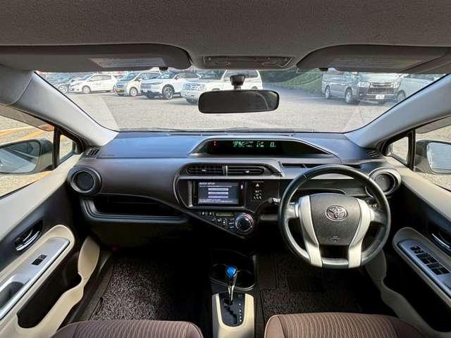 アクア Ｇ　純正ナビ　社外アルミ　キーレス（23枚目）