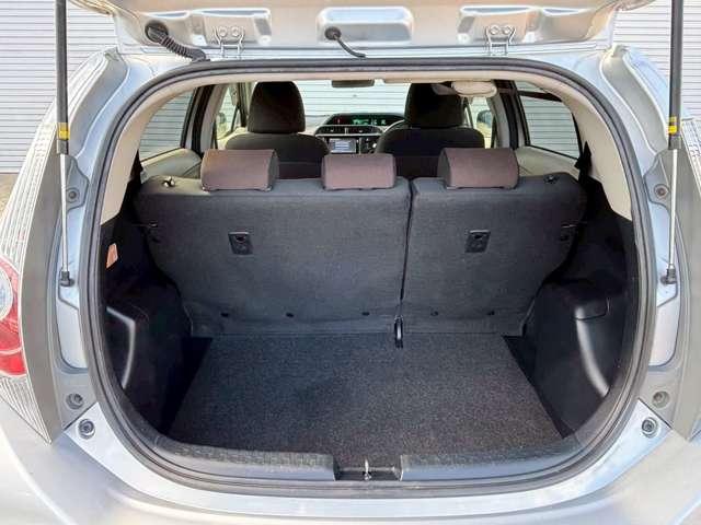 アクア Ｇ　純正ナビ　社外アルミ　キーレス（38枚目）