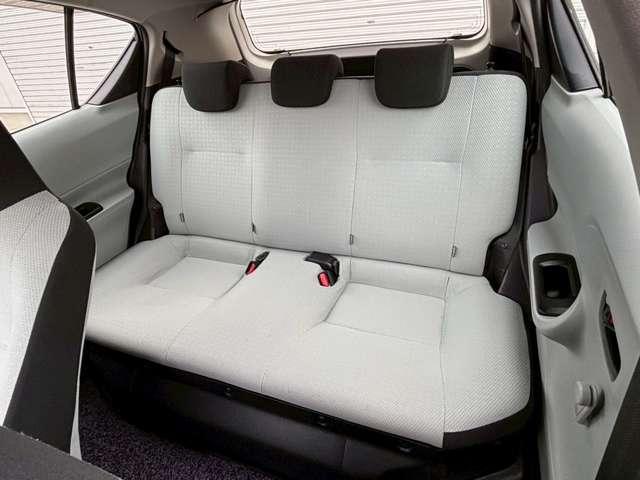 アクア Ｌ　キーレス　純正オーディオ　社外アルミ（35枚目）