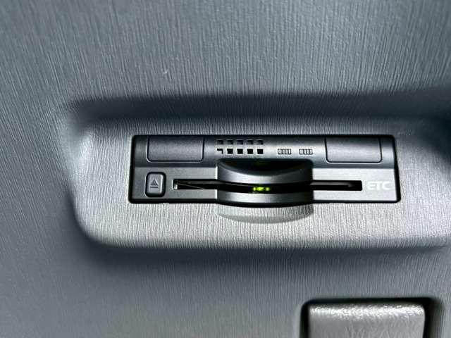 プリウス L 社外ワンセグ/CD対応ナビ ETC 純正アルミ 電動格納ミラー オートエアコン プッシュスタート(12枚目)