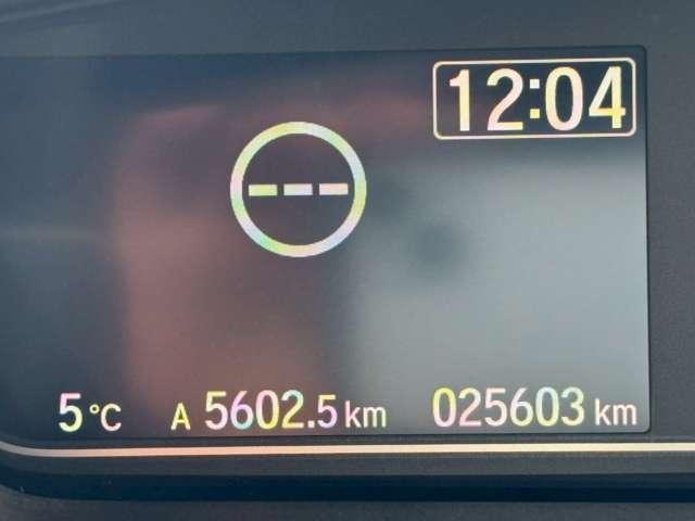 Ｎ－ＢＯＸ Ｇ・Ｌホンダセンシング　純正Ｂｌｕｅｔｏｏｔｈ／ＣＤ／ワンセグ／ＦＭ／ＡＭ対応ディスプレイオーディオ　バックカメラ　片側パワースライド　ＥＴＣ　アダプティブクルーズコントロール　純正アルミ　シーケンシャルウインカー（12枚目）