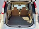 シートを倒せば大容量の荷室空間を確保することができます。