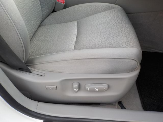 クラウン ロイヤルサルーン　ワンオーナー　走行６万ｋｍ台　純正ＨＤＤナビ　バックモニター　ＤＶＤ　フルセグ　前席電動シート　ＨＩＤ　ＥＴＣ　内装クリーニング抗菌済（27枚目）