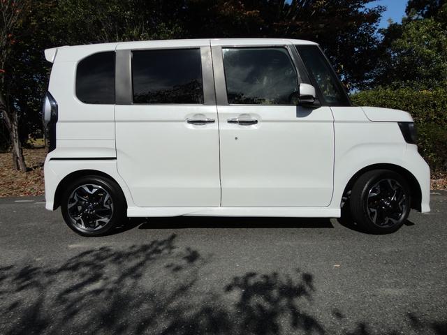 N-BOXカスタム G・Lターボホンダセンシング プッシュスタート 両側パワースライド バックカメラ ビルトインETC ドライブレコーダー 半革シート 純正8インチナビ TV 軽減ブレーキ純正15インチターボアルミ(4枚目)