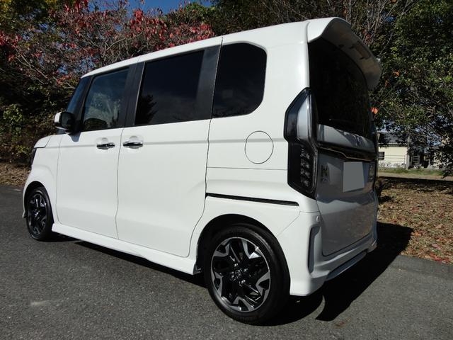 N-BOXカスタム G・Lターボホンダセンシング プッシュスタート 両側パワースライド バックカメラ ビルトインETC ドライブレコーダー 半革シート 純正8インチナビ TV 軽減ブレーキ純正15インチターボアルミ(10枚目)