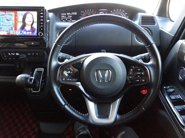 N-BOXカスタム G・Lターボホンダセンシング プッシュスタート 両側パワースライド バックカメラ ビルトインETC ドライブレコーダー 半革シート 純正8インチナビ TV 軽減ブレーキ純正15インチターボアルミ(11枚目)