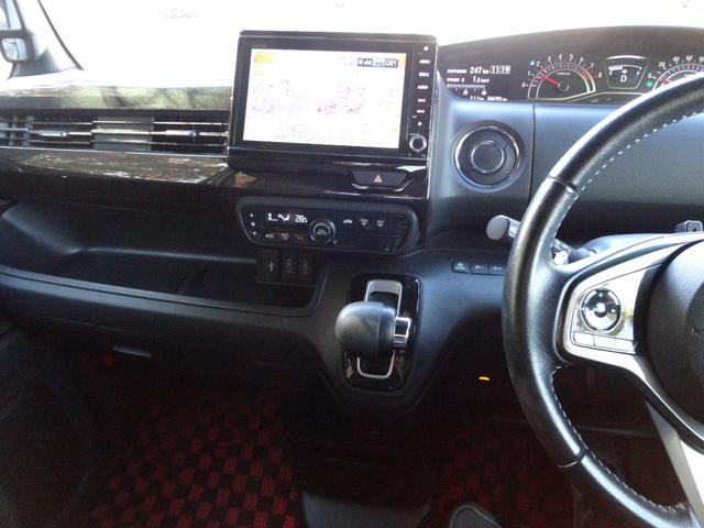 N-BOXカスタム G・Lターボホンダセンシング プッシュスタート 両側パワースライド バックカメラ ビルトインETC ドライブレコーダー 半革シート 純正8インチナビ TV 軽減ブレーキ純正15インチターボアルミ(12枚目)