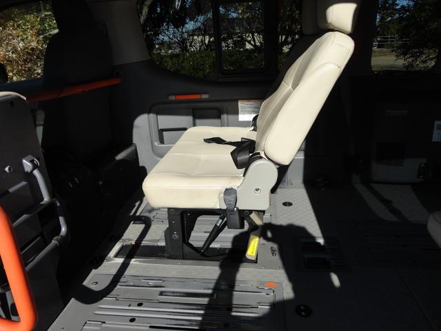 NV350キャラバンバン スーパーロングワイドDX 福祉車両 車椅子4基 Dタイプ リフト オートステップ左スライドドア- 定員10名(10枚目)