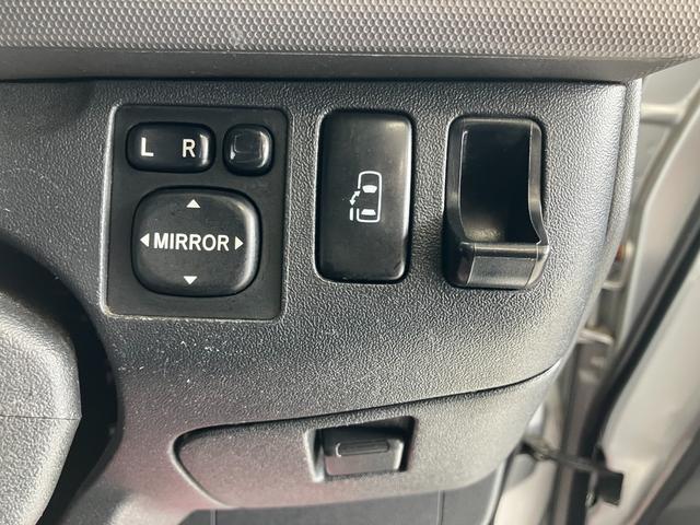 ハイエースワゴン ＧＬ　ＥＴＣ　バックカメラ　ナビ　ＴＶ　電動スライドドア　キーレスエントリー　電動格納ミラー　ＡＴ　ＣＤ　ＵＳＢ　Ｂｌｕｅｔｏｏｔｈ　１００Ｖ電源　盗難防止システム　ＡＢＳ　エアコン　パワーステアリング（7枚目）