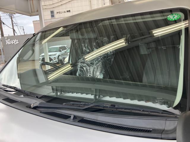 ハイエースワゴン ＧＬ　ＥＴＣ　バックカメラ　ナビ　ＴＶ　電動スライドドア　キーレスエントリー　電動格納ミラー　ＡＴ　ＣＤ　ＵＳＢ　Ｂｌｕｅｔｏｏｔｈ　１００Ｖ電源　盗難防止システム　ＡＢＳ　エアコン　パワーステアリング（29枚目）