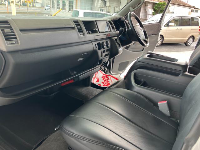 ハイエースワゴン ＧＬ　ＥＴＣ　バックカメラ　ナビ　ＴＶ　電動スライドドア　キーレスエントリー　電動格納ミラー　ＡＴ　ＣＤ　ＵＳＢ　Ｂｌｕｅｔｏｏｔｈ　１００Ｖ電源　盗難防止システム　ＡＢＳ　エアコン　パワーステアリング（78枚目）
