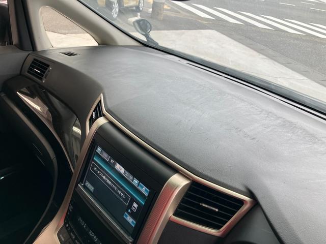 ヴェルファイア ２．４Ｚ　ゴールデンアイズＩＩ　ドライブレコーダー　後席モニター　ＥＴＣ　バックカメラ　ナビ　クリアランスソナー　オートクルーズコントロール　両側電動スライドドア　オートライト　ＨＩＤ　電動リアゲート　スマートキー　電動格納ミラー（52枚目）