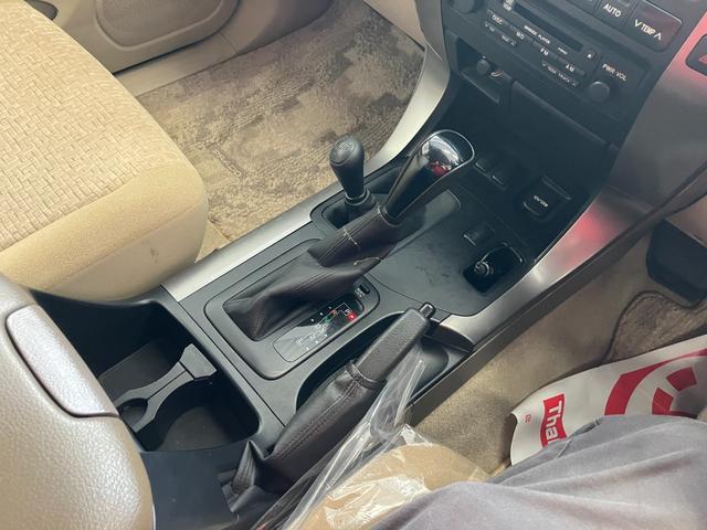 ランドクルーザープラド TX 4WD バックカメラ ナビ アルミホイール キーレスエントリー 電動格納ミラー AT 盗難防止システム 衝突安全ボディ CD MD 3列シート ABS エアコン パワーステアリング パワーウィンドウ(8枚目)