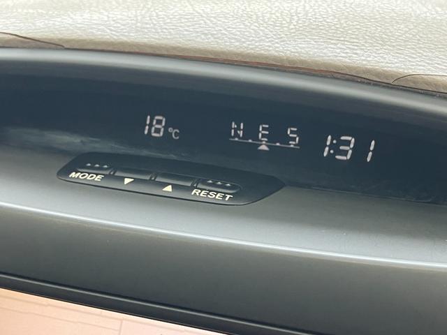 ランドクルーザープラド TX 4WD バックカメラ ナビ アルミホイール キーレスエントリー 電動格納ミラー AT 盗難防止システム 衝突安全ボディ CD MD 3列シート ABS エアコン パワーステアリング パワーウィンドウ(22枚目)