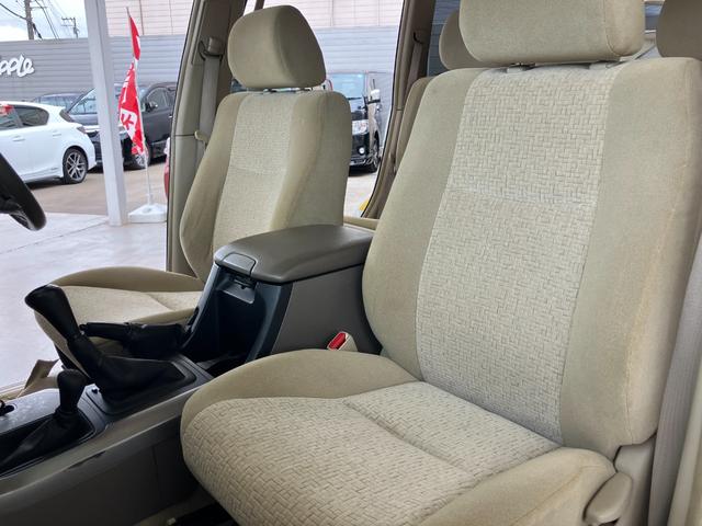 ランドクルーザープラド TX 4WD バックカメラ ナビ アルミホイール キーレスエントリー 電動格納ミラー AT 盗難防止システム 衝突安全ボディ CD MD 3列シート ABS エアコン パワーステアリング パワーウィンドウ(52枚目)