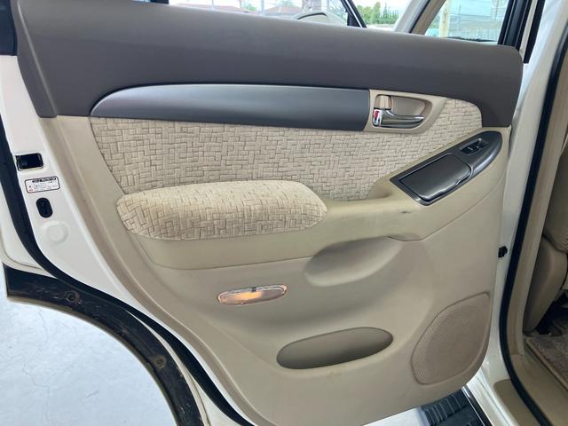 ランドクルーザープラド TX 4WD バックカメラ ナビ アルミホイール キーレスエントリー 電動格納ミラー AT 盗難防止システム 衝突安全ボディ CD MD 3列シート ABS エアコン パワーステアリング パワーウィンドウ(59枚目)