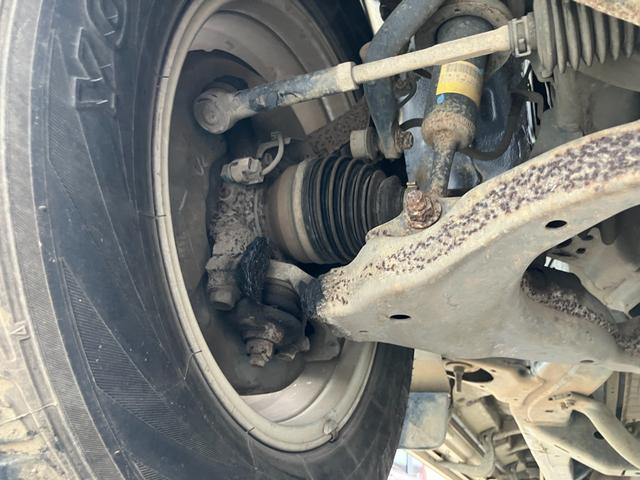 ランドクルーザープラド TX 4WD バックカメラ ナビ アルミホイール キーレスエントリー 電動格納ミラー AT 盗難防止システム 衝突安全ボディ CD MD 3列シート ABS エアコン パワーステアリング パワーウィンドウ(63枚目)