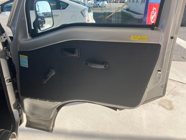 この度は当店のお車をご覧になっていただき、誠にありがとうございます。ぜひじっくりとご検討下さい。気軽にお問合せ・お見積りお待ちしております。