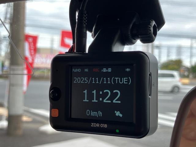 ジムニー クロスアドベンチャー 2.5インチアップ 4WD ドライブレコーダー ETC ナビ TV キーレスエントリー 電動格納ミラー シートヒーター AT ABS USB アルミホイール 衝突安全ボディ エアコン パワーウィンドウ(4枚目)