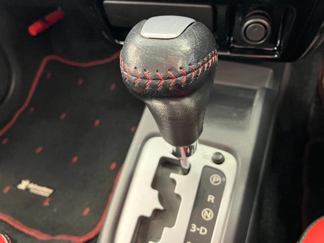 ジムニー クロスアドベンチャー 2.5インチアップ 4WD ドライブレコーダー ETC ナビ TV キーレスエントリー 電動格納ミラー シートヒーター AT ABS USB アルミホイール 衝突安全ボディ エアコン パワーウィンドウ(8枚目)