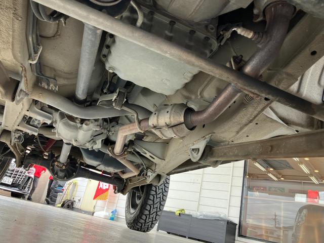 ジムニー クロスアドベンチャー 2.5インチアップ 4WD ドライブレコーダー ETC ナビ TV キーレスエントリー 電動格納ミラー シートヒーター AT ABS USB アルミホイール 衝突安全ボディ エアコン パワーウィンドウ(61枚目)