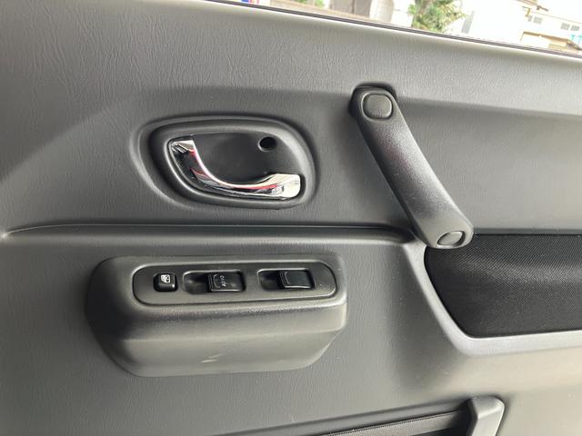 ジムニー クロスアドベンチャー 2.5インチアップ 4WD ドライブレコーダー ETC ナビ TV キーレスエントリー 電動格納ミラー シートヒーター AT ABS USB アルミホイール 衝突安全ボディ エアコン パワーウィンドウ(67枚目)