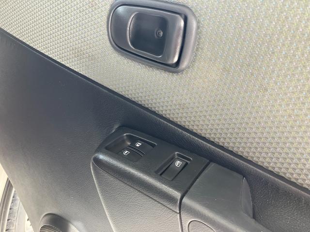 タウンエースバン ＧＬ　ＥＴＣ　バックカメラ　ナビ　ＴＶ　クリアランスソナー　衝突被害軽減システム　両側スライドドア　キーレスエントリー　アイドリングストップ　電動格納ミラー　ＣＶＴ　ＣＤ　ＵＳＢ　Ｂｌｕｅｔｏｏｔｈ　ＥＳＣ（11枚目）