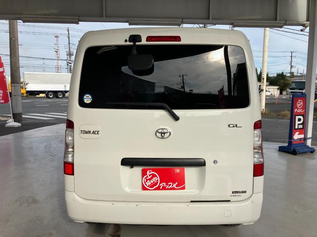 タウンエースバン ＧＬ　ＥＴＣ　バックカメラ　ナビ　ＴＶ　クリアランスソナー　衝突被害軽減システム　両側スライドドア　キーレスエントリー　アイドリングストップ　電動格納ミラー　ＣＶＴ　ＣＤ　ＵＳＢ　Ｂｌｕｅｔｏｏｔｈ　ＥＳＣ（17枚目）