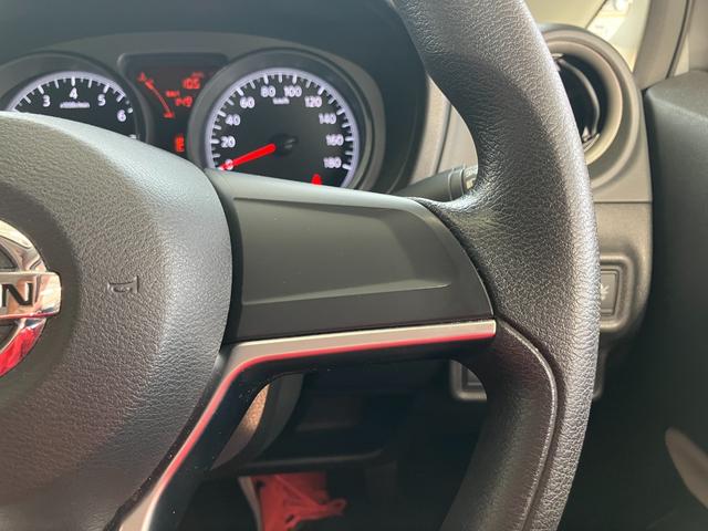 ノート Ｘ　バックカメラ　ナビ　ＴＶ　レーンアシスト　衝突被害軽減システム　アルミホイール　スマートキー　アイドリングストップ　電動格納ミラー　ＣＶＴ　盗難防止システム　衝突安全ボディ　ＡＢＳ　ＥＳＣ　ＥＴＣ（30枚目）