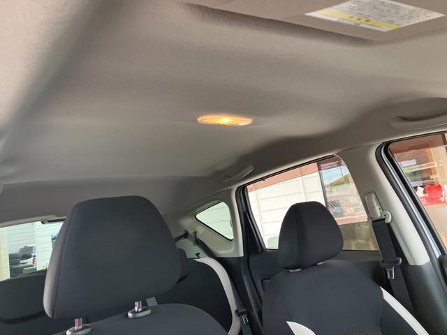 ノート Ｘ　バックカメラ　ナビ　ＴＶ　レーンアシスト　衝突被害軽減システム　アルミホイール　スマートキー　アイドリングストップ　電動格納ミラー　ＣＶＴ　盗難防止システム　衝突安全ボディ　ＡＢＳ　ＥＳＣ　ＥＴＣ（34枚目）