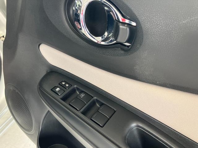 ノート Ｘ　バックカメラ　ナビ　ＴＶ　レーンアシスト　衝突被害軽減システム　アルミホイール　スマートキー　アイドリングストップ　電動格納ミラー　ＣＶＴ　盗難防止システム　衝突安全ボディ　ＡＢＳ　ＥＳＣ　ＥＴＣ（51枚目）