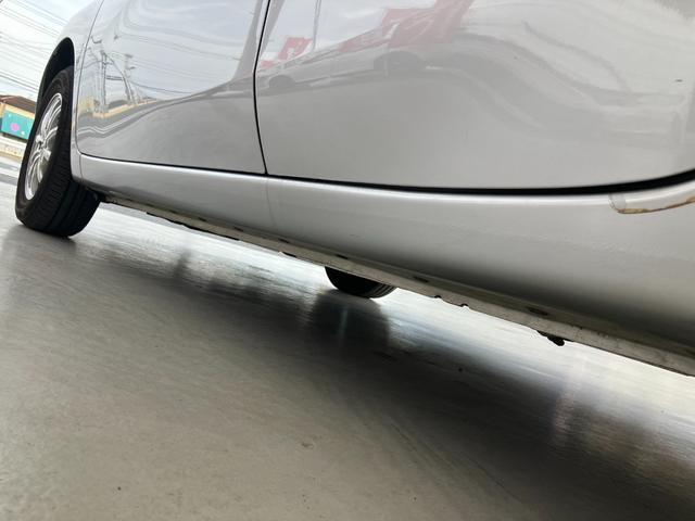 ノート Ｘ　バックカメラ　ナビ　ＴＶ　レーンアシスト　衝突被害軽減システム　アルミホイール　スマートキー　アイドリングストップ　電動格納ミラー　ＣＶＴ　盗難防止システム　衝突安全ボディ　ＡＢＳ　ＥＳＣ　ＥＴＣ（58枚目）