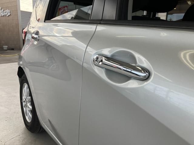 ノート Ｘ　バックカメラ　ナビ　ＴＶ　レーンアシスト　衝突被害軽減システム　アルミホイール　スマートキー　アイドリングストップ　電動格納ミラー　ＣＶＴ　盗難防止システム　衝突安全ボディ　ＡＢＳ　ＥＳＣ　ＥＴＣ（63枚目）