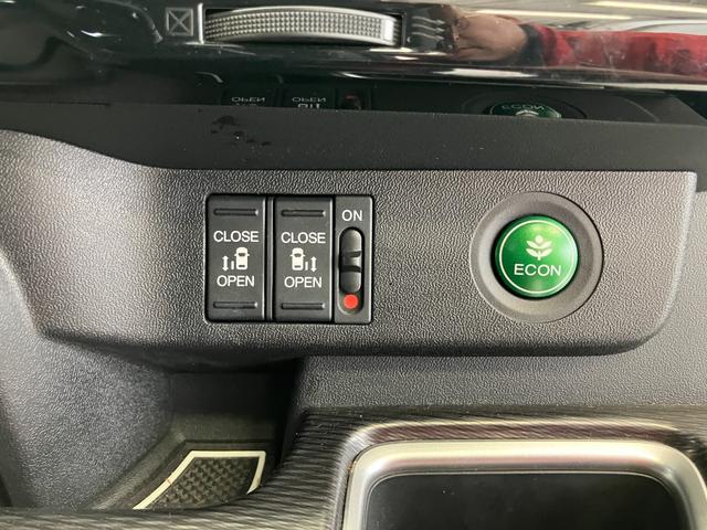 ステップワゴンスパーダ スパーダハイブリッド　Ｇ　ホンダセンシング　ハイブリッド　ドライブレコーダー　ＥＴＣ　バックカメラ　ＴＶ　両側電動スライドドア　オートクルーズコントロール　レーンアシスト　衝突被害軽減システム　オートライト　ＬＥＤヘッドランプ　スマートキー（8枚目）