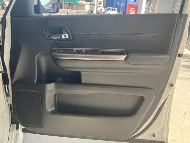 ステップワゴンスパーダ スパーダハイブリッド　Ｇ・ＥＸ　ホンダセンシング　ドライブレコーダー　ＥＴＣ　バックカメラ　ＴＶ　オートクルーズコントロール　レーンアシスト　衝突被害軽減システム　両側電動スライドドア　オートライト　ＬＥＤヘッドランプ　スマートキー　電動格納ミラー（45枚目）