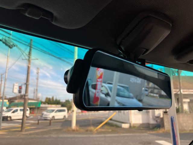 ハイラックスピックアップ ダブルキャブ　ＳＳＲ　４ＷＤ　ＭＴ　エアコン　ＣＤ　カセット	スペアキー有り　タイミングベルトＨ２８年６月１５日８４，０００ｋｍ時交換ステッカー有り　５速マニュアル車両　４ＷＤ　社外１５インチ　社外オーディオ　ＣＤ　ラジオ（25枚目）