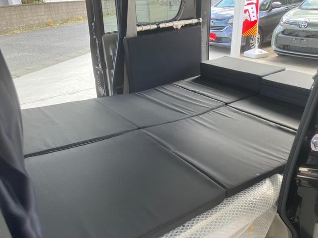 ＮＶ１００クリッパーバン ＧＸターボ　純正ベットキット　ＡＴ　衝突被害軽減システム　クリアランスソナー　レーンアシスト　ドライブレコーダー　ＴＶ　両側スライドドア　キーレスエントリー　電動格納ミラー　オートライト　アルミホイール　ＥＳＣ（54枚目）